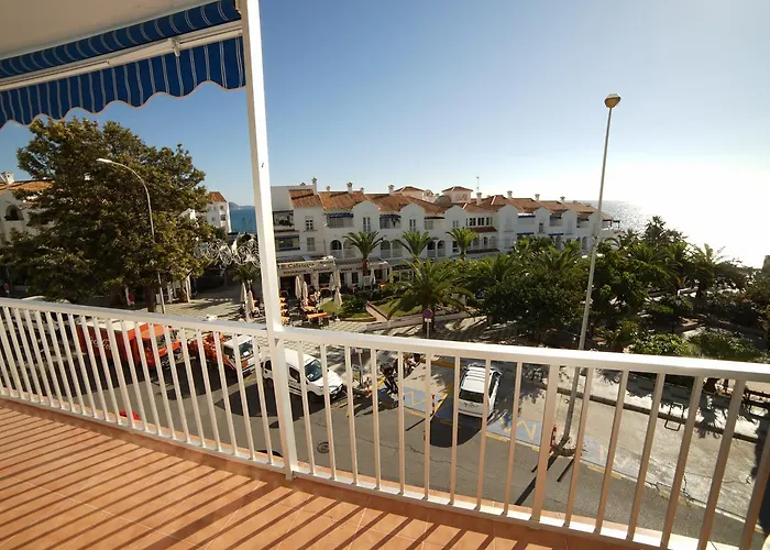 Edf. Delfin 2º2 Апартаменты Нерха