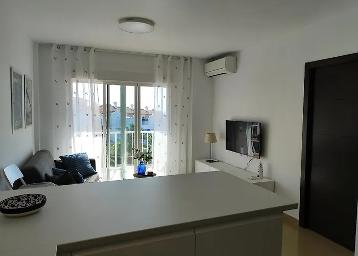 Edf. Delfin 2º2 * Nerja