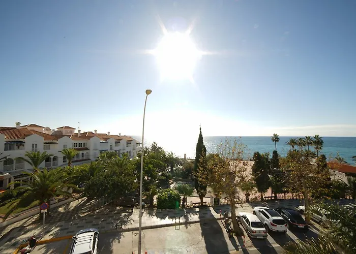 Apartamento Edf. Delfin 2º2 *